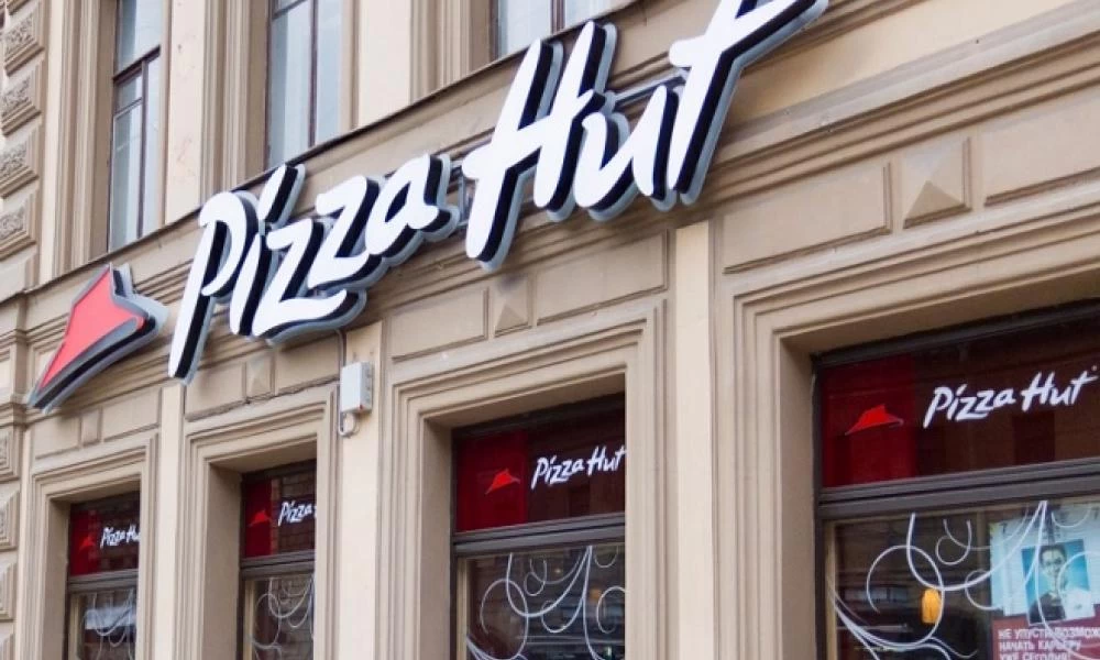 "Τίτλοι τέλους" για την Pizza Hut στην Ελλάδα: Κλείνουν σήμερα όλα τα καταστήματα